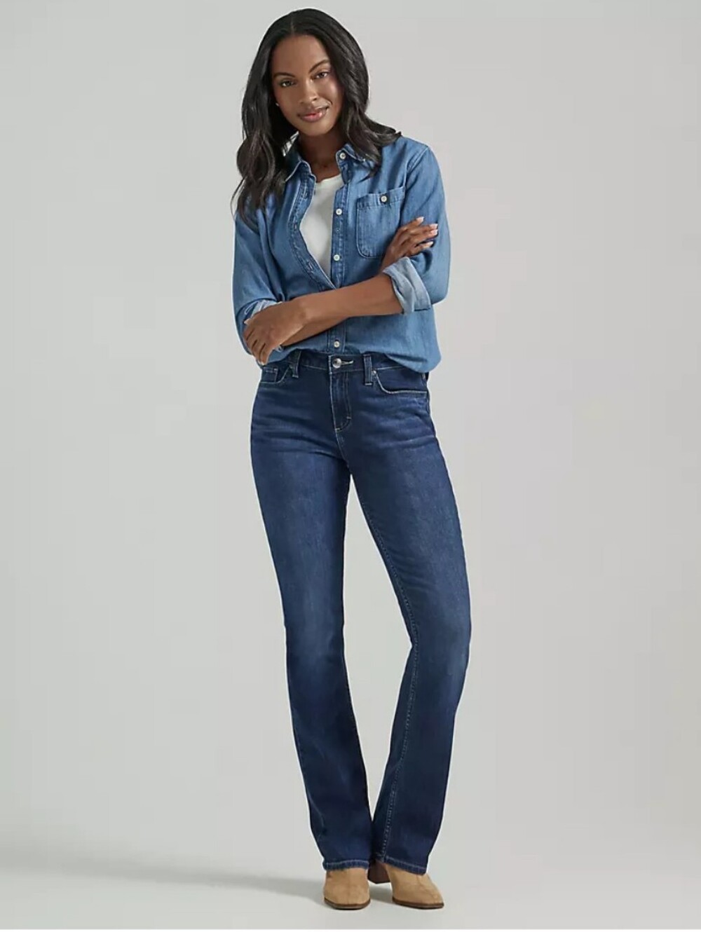Lee Women's Legendary Mid Rise Bootcut Jean, Dark Wash